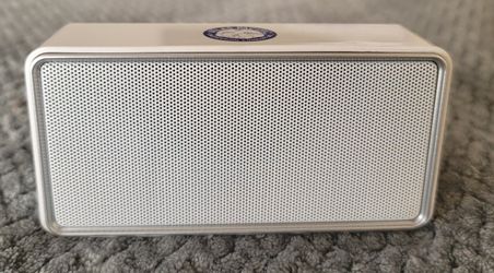 7199-06 LEEDS Speakerboxx