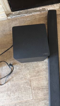 Vizio Soundbar with Remote