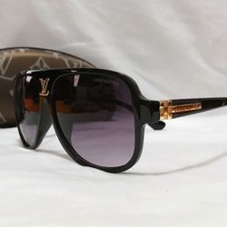 LV Men sunglasses 