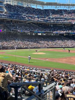 Padres vs Astros Tickets