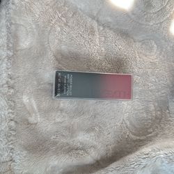 Huda beauty lipstick