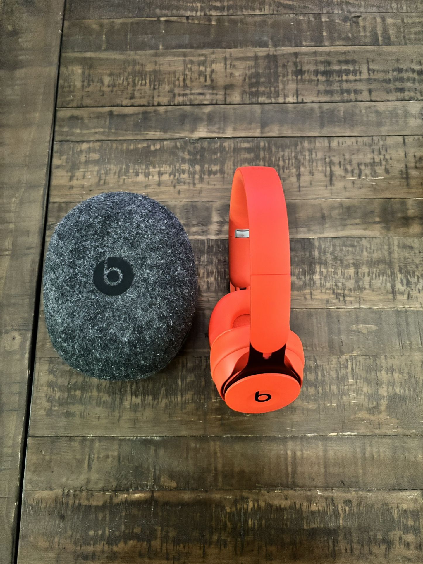 Beats Solo3 Wireless On-Ear Headphones - Apple W1 Headphone Chip, Class 1 Bluetooth, 40 Hours of Listening Time, Built-in Microphone - Red