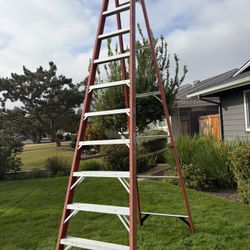Werner 12’ Fiberglass Ladder (16’ Reach)