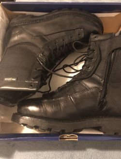 Bates (size 8)