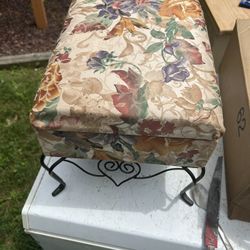 Jewelry bin container, chest storage