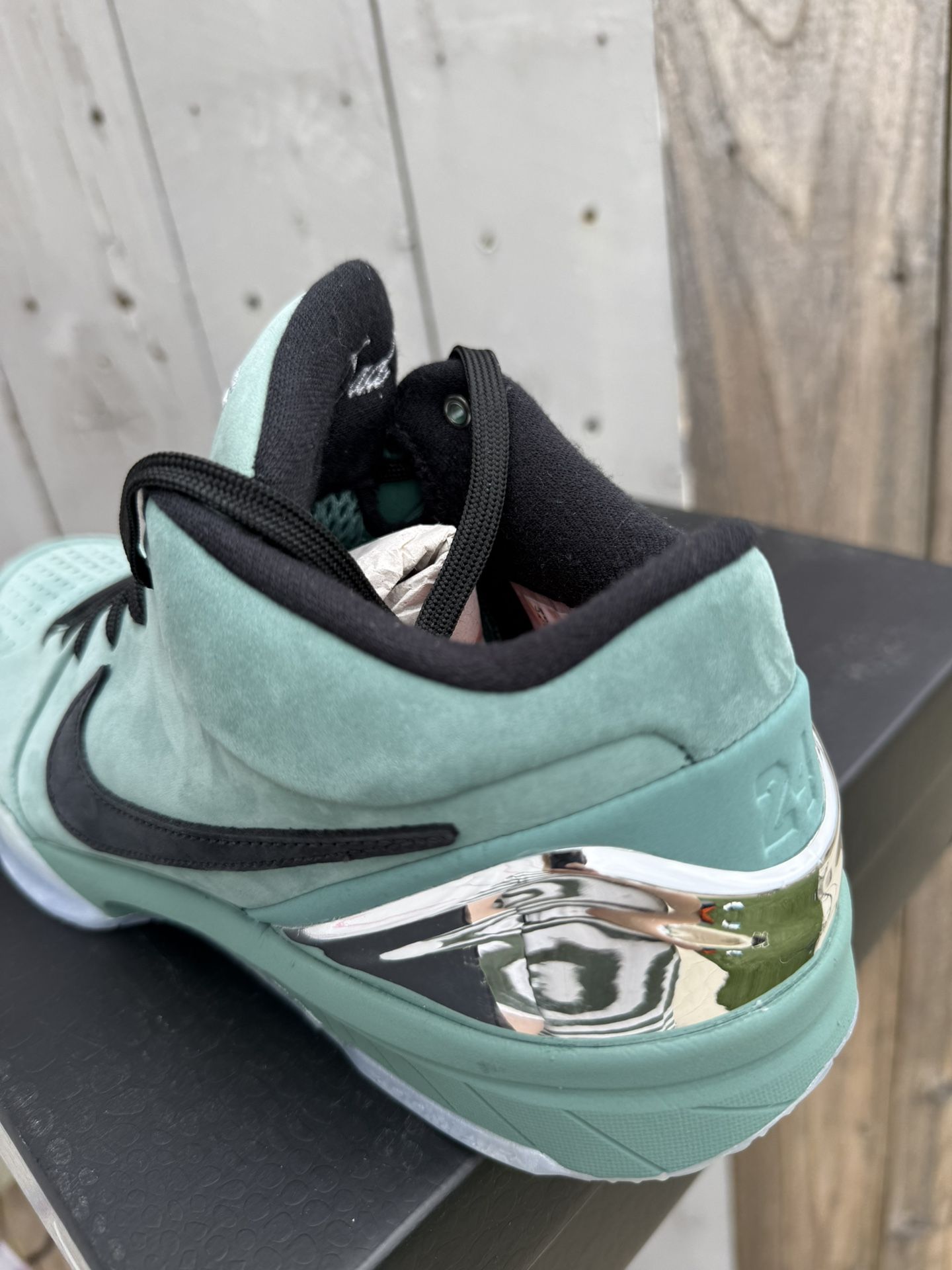 Kobe 4 Girl Dad Men Size 9.5 display picture 1