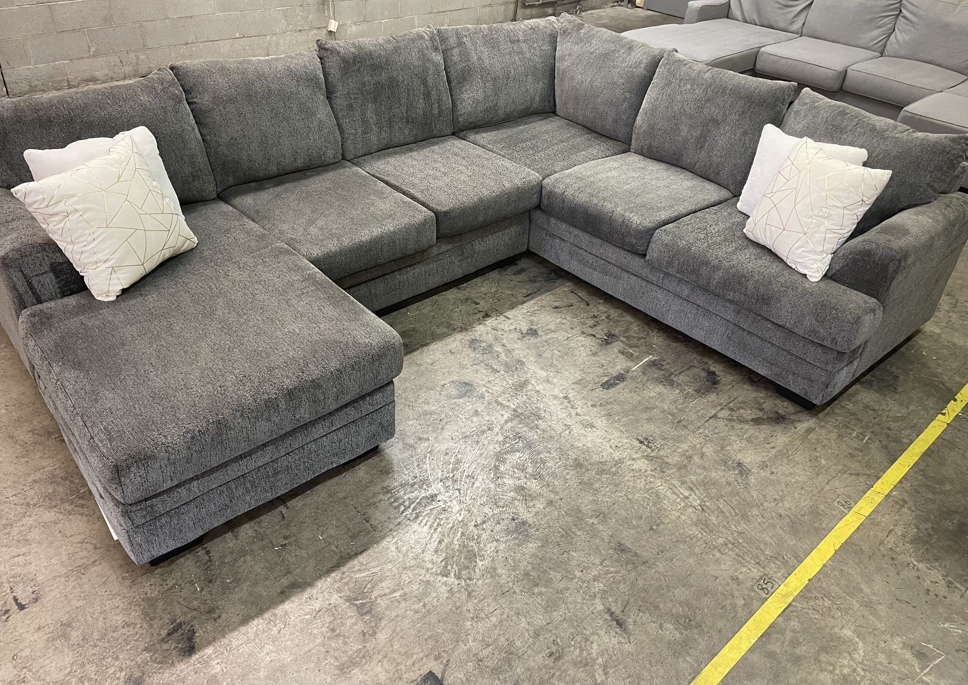 Gray Sectional Couch Sofa Chaise *DELIVERY!!