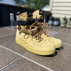 Nike Air Force 1 High Utility Size 9