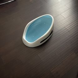 Baby holder for taking a Bath