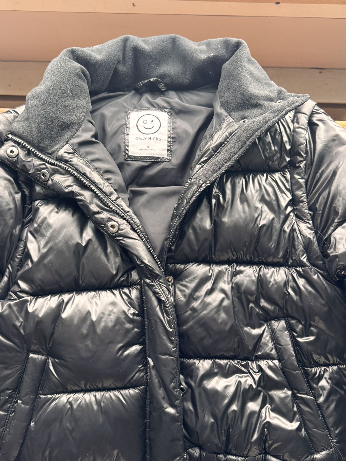 Gilly Hicks Black Puffer Jacket Turns Into A Vest