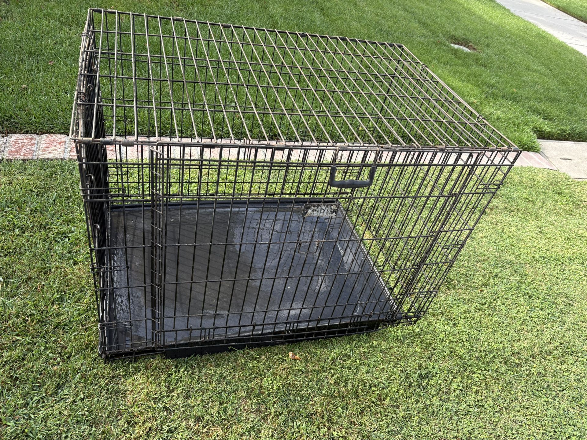 Pet crate 