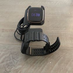 Fitbit Versa 2 With Charger And Band