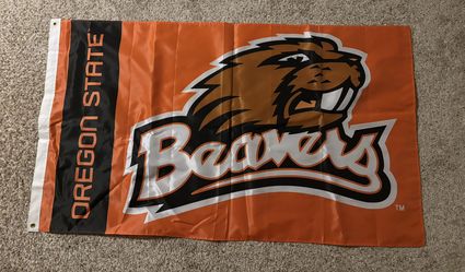 Orange Oregon State Beavers Flag (5’1” x 2’11”)