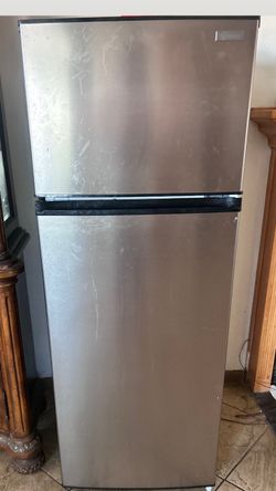 Medium vissani fridge