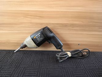 Black & Decker 7190 3/8-inch corded drill