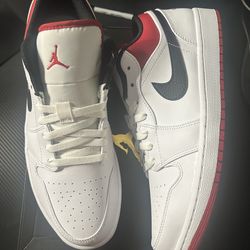 Jordan 1 Low White University Red Size 12 New