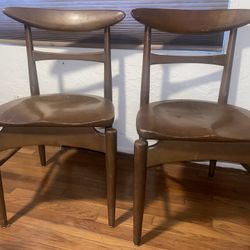 PAIR OF MID CENTURY MODERN DINING CHAIRS