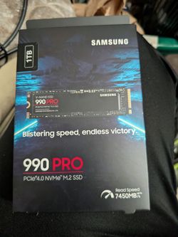 Samsung 990 PRO 1TB NVMe SSD – Super Fast PCIe 4.0