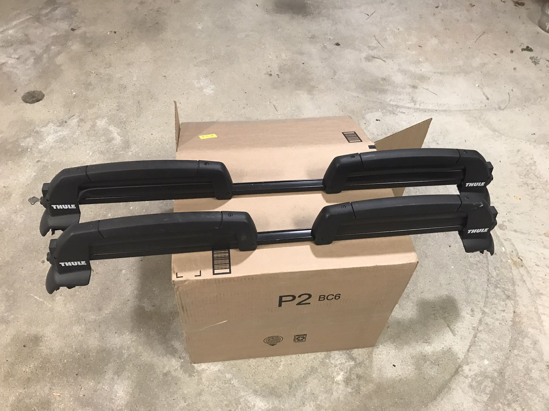 Thule 4 pair ski racks