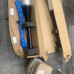 Brand New Car Parts Camshaft Air Struts And Hub Barrens 