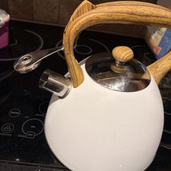 Tea Kettle 