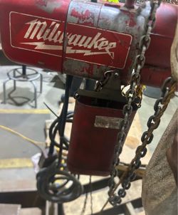 Milwaukee chain hoist