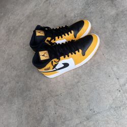 Jordan 1s Black And Yellow
