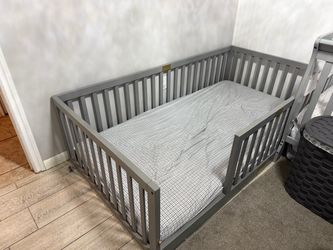Twin floor bed frame