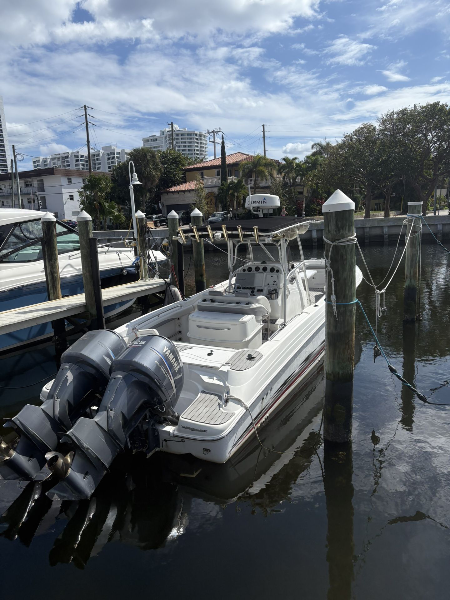 2003 32 ft scarrab priced to sell