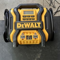 Dewalt Jump Box / Air Compressor