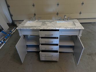 Double Sink Bathroom Vanity with Marble Top
