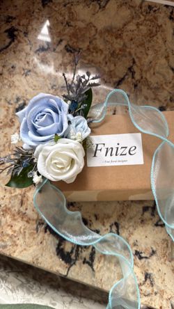 Corsage artificial flowers.