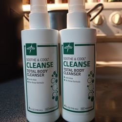 Two 4oz Medline soothe & cool cleanse total body cleanser. New 