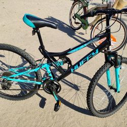 Huffy Woman Trail Runner 