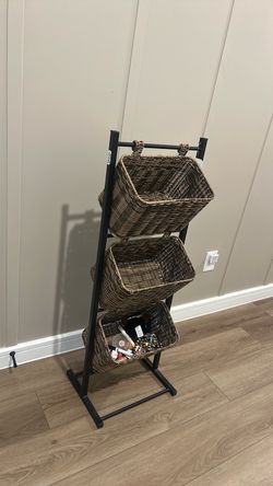 3-Tier Wicker Basket Storage Stand