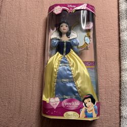 Porcelain Snow White Disney Doll - $45 Or Best Offer