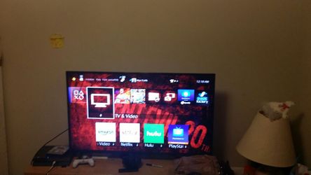 50 inch 4k. Smart tv vizio. 400$ or I trade for an iPhone 6plus