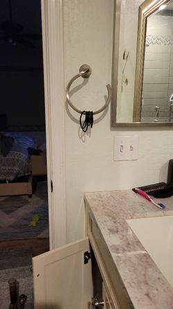 Nickel Colored Stainless Steel Bathroom Accessories 