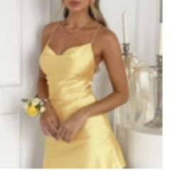 Cute yellow Dress Size 6