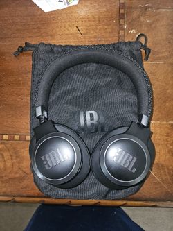 JBL noise canceling headphones 