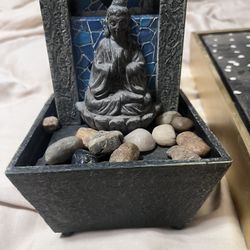 Small Desk Ornament 