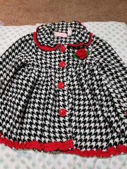 2T coat girl