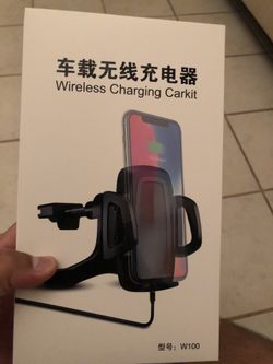 Wireless charging phone mount