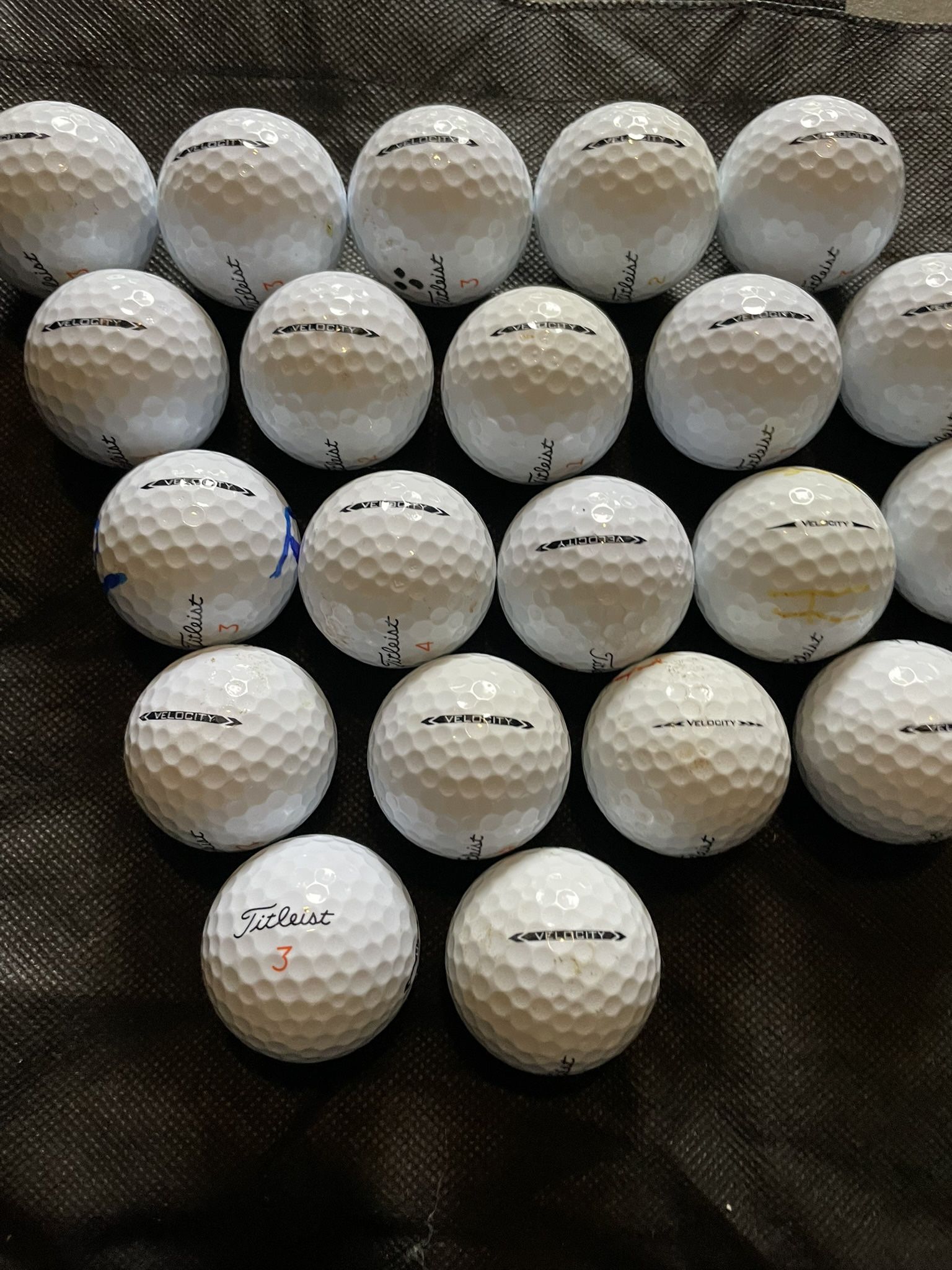 Titleist Velocity 21 golf balls
