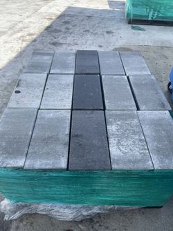 “Fresh Arrival! New Brick Paver, different sizes.”