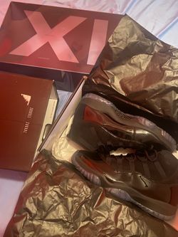 Cap & Gown Jordan 11’s  Size 9.5