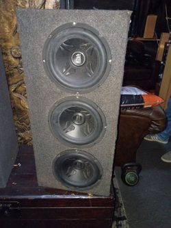BOSS Audio Systems CXX8 8 Inch Car Subwoofer - 600 Watts Maximum Power, Single 4 Ohm Voice Coil, Easy Mounting, Sold Individually