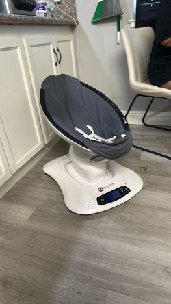 Baby swing