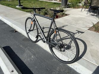 Cannondale R1000 road bike