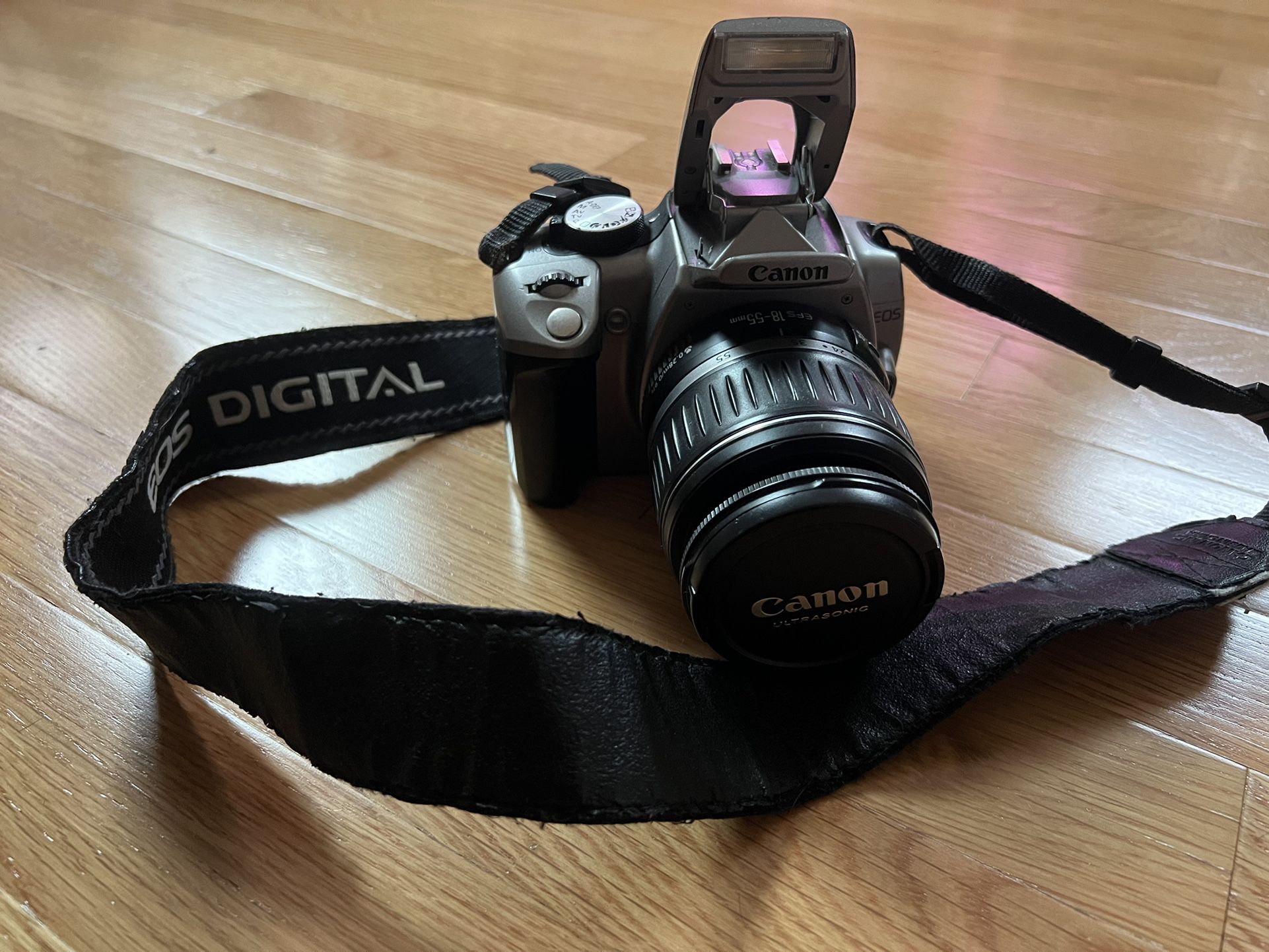 Camera Canon Digital Rebel XT DSLR with EF-S 18-55mm f/3.5-5.6 Lens Silver